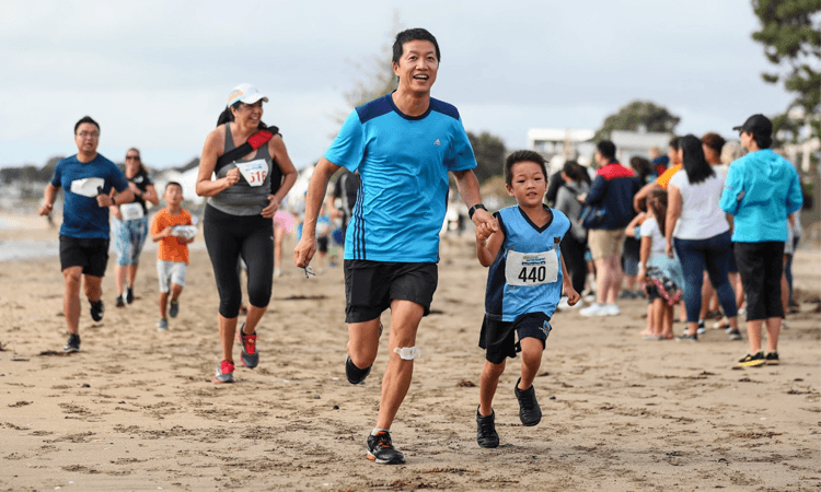 Harcourts Cooper & Co Shore to Shore Fun Run Walk Takapuna Auckland 2020 Dad and Son