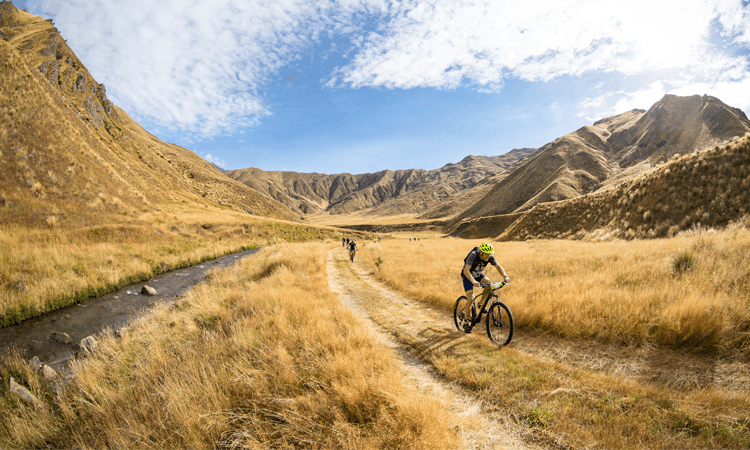 Macpac Mototapu Mountain Bike Ride Queenstown Otago 2022 valley basin