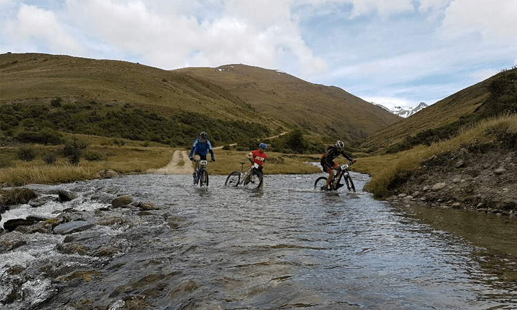 Nevis Valley Gutbuster Mountain Bike Ride Bannockburn Otago Stream Crossing