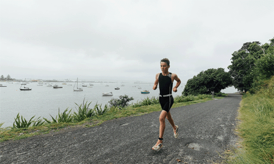 Tinman-Triathlon-Mount-Maunganui-runner-550x330px